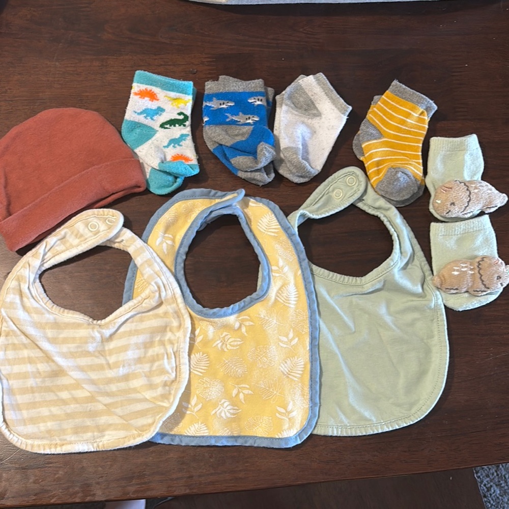 Baby Boy Bundle – 3 Bibs, 5 Pairs of Socks, 1 Hat 🍼🧦🧢 (0–6M)